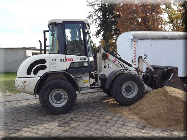 Frontlader bei der Arbeit